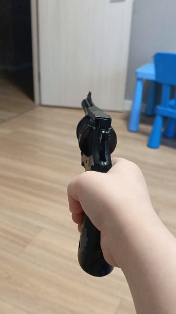 я сделал пистолетик из чикен Гана в настоящий.