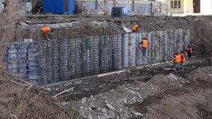 СКЛОНЫ У ПРОБЛЕМНЫХ ДОМОВ СТУДГОРОДКА ПОЧТИ УКРЕПИЛИ, НО ПРОБЛЕМЫ ОСТАЮТСЯ