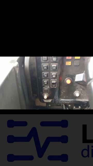 КАМАЗ 53229. Как завести и поднять-опустить кузов самосвала. Какие кнопки.