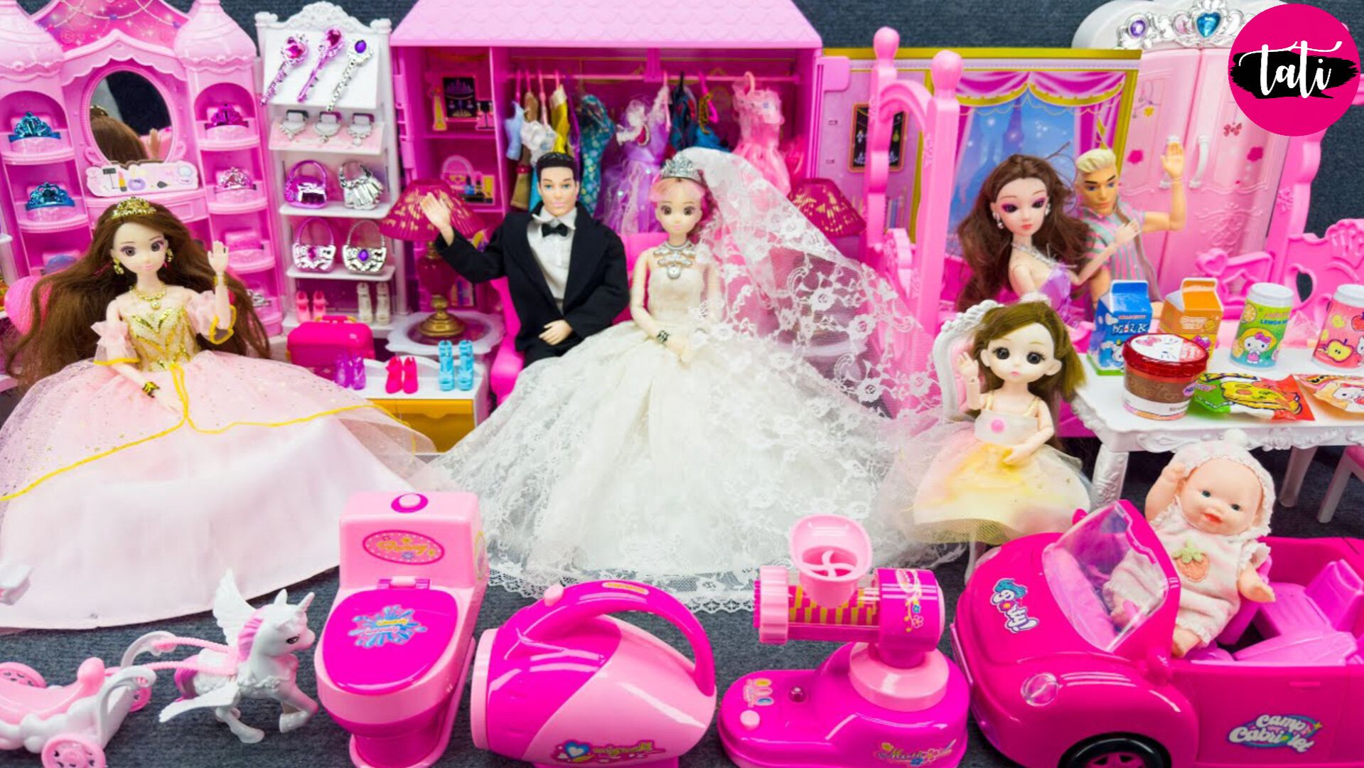 Играем в игрушки из мультика принцесса кукла Барби. Мультфильм для детей. ASMR АСМР