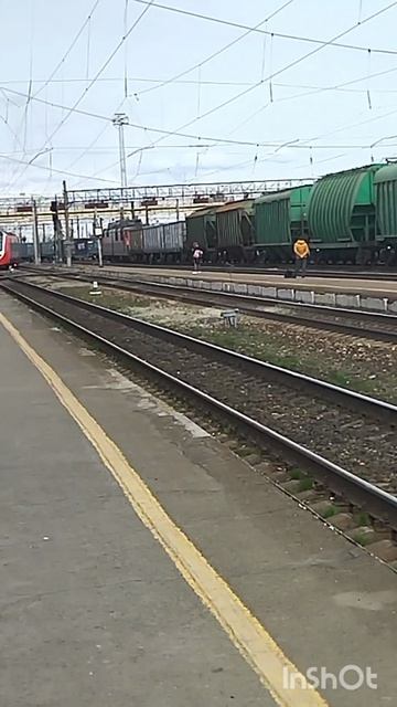 прибытье Финист эс105 на станцию Красноуфимск