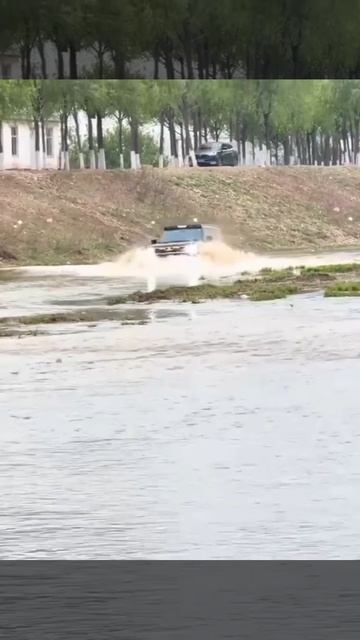 Китайцы на BYD Leopard 5 ни одну реку в покое не оставят!!.