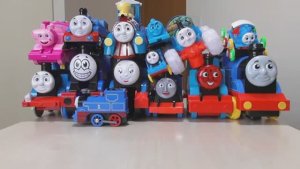 Для детей.  Паровозик Томас и его друзья! Играем паровозиками.