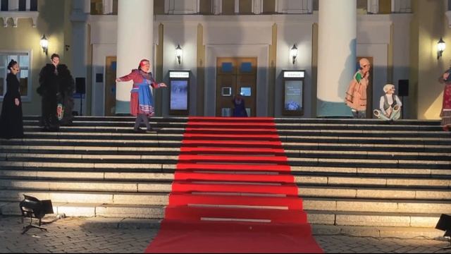 Открытие 81-го сезона, программа перед театром