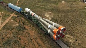 Ракету «Союз-2.1а» с кораблем «Прогресс МС-34» доставили на стартовый комплекс на Байконур