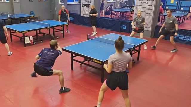 II ф ПерекрестенкоЛюжина 1058 - ЗдобновШомысова 974 19.04 Парный турнир по настольному теннису