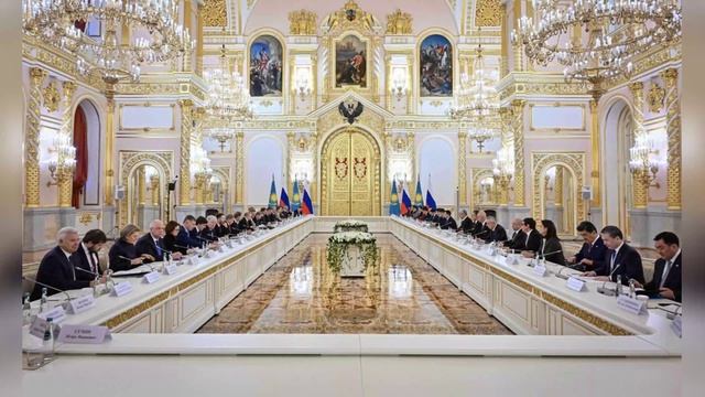 БЛОКАДА С ДЫРКАМИ! ФЛОТ США В 400 МИЛЯХ  А СУДА ПРОСЯТ РАЗРЕШЕНИЯ У ИРАНА!