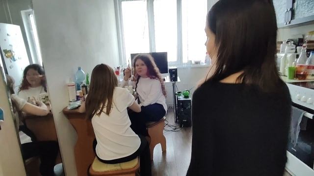 GIRL_HOUSE- 1 серия
Лера УХОДИТ из хауса?