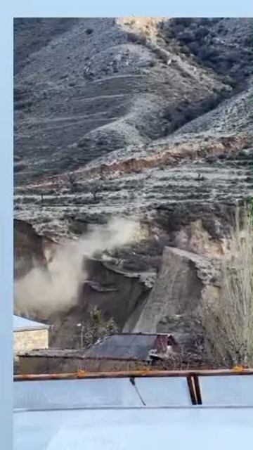 Обрушение горных пород в Дагестане.