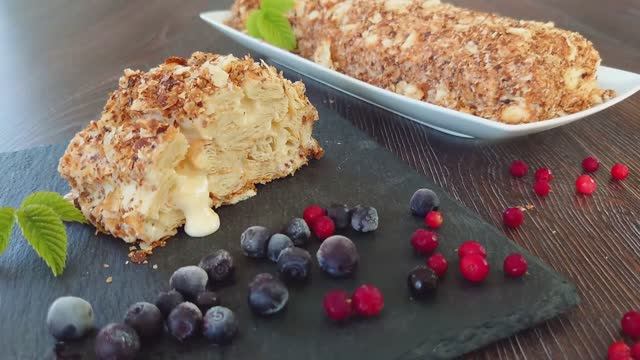 Торт Полено из слоёного теста со сгущёнкой - всего 3 ингредиента и готово! 🎄🍰