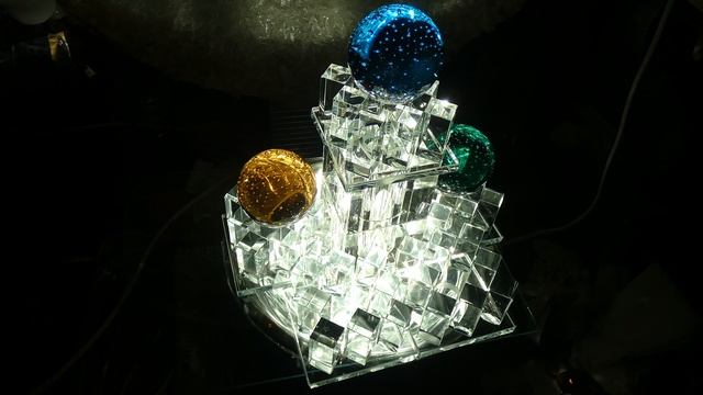 Декоративное стекло при ксеноновой подсветке 19