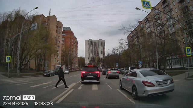 GAC M8 Е997ХО797 и Mercedes CLS В404ВР99 не пропустили пешехода
Москва, ул. Вавилова