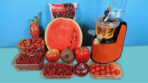 Выжимаю сок из всего красного, что мне попадется.