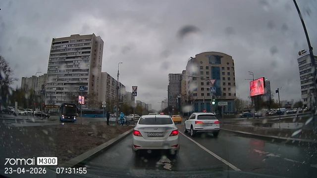 Audi Q5 А807ЕТ77 поворот налево из правого ряда
Москва,  ул. Наметкина
55.664502, 37.547818