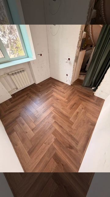 Клеевой кварц винил Ёлочкой по диогонали.