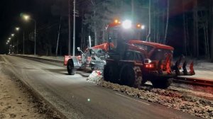 Работа грейдера КИРОВЕЦ К-714 на зимнем содержании дорог