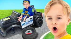 Малыш помогает друзьям и спасает игрушки