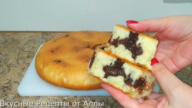 Простой и невероятно вкусный пирог на сковороде.