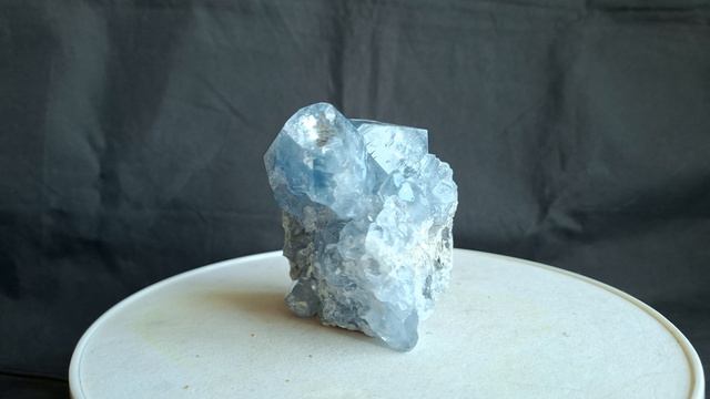 Целестин 6х6,5х9 см