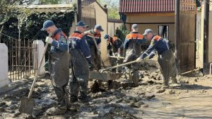 Последствия наводнения в Дагестане: спасатели откачивают воду и проводят дезинфекцию