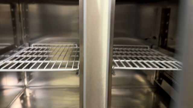 Стол морозильный HICOLD GN 11/BT (1 880)