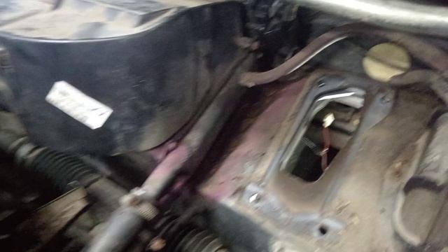 МЕНЯЕМ РАДИАТОР ПЕЧКИ НА ПРИОРЕ 8КЛ.