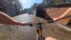 Река в гаражах! #велосипед #весна