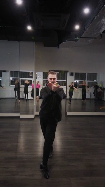 Хотите учиться танцевать у настоящих чемпионов? 🔥