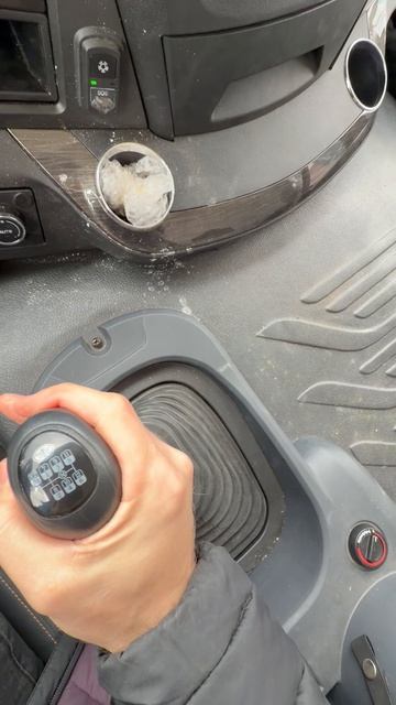 2026 FAW CA3250 6х4 с кран-манипулятором Hangil