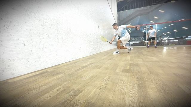 СКВОШ. Лоб в передней зоне справа 1