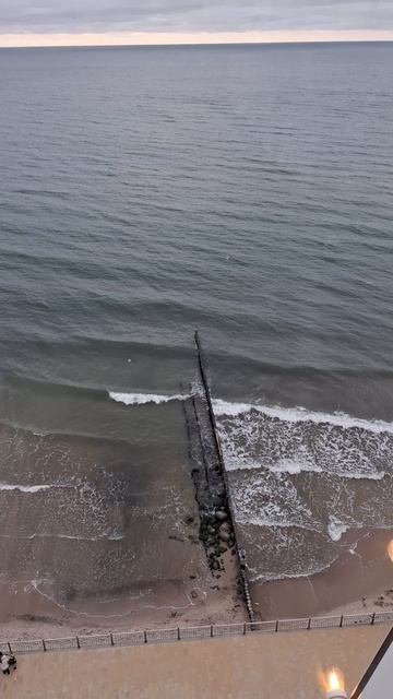 Балтийское море из кабинки колеса обозрения.