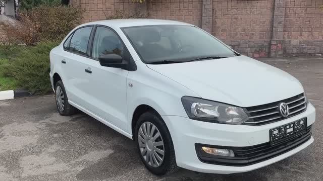 Автомобиль Volkswagen Polo в автосалоне Аврора в Симферополе (0892)