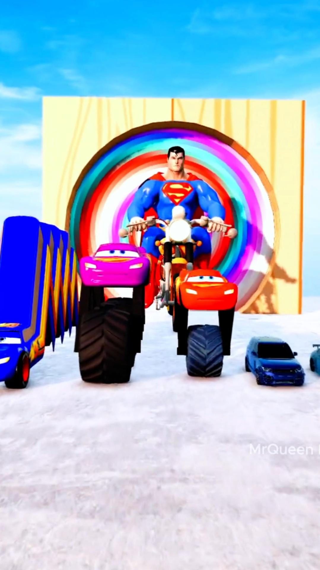 Большой и маленький  Супермен на мотоцикле