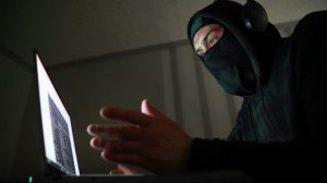 Одноразовые диверсанты: как украинские спецслужбы вербуют подростков для терактов