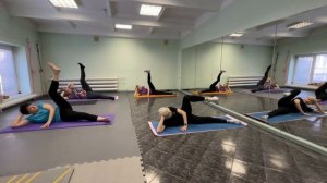 Тренировка 24.04.2026, партер, акцент на стопы