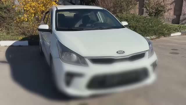 Автомобиль KIA Rio в автосалоне Аврора в Симферополе 8200
