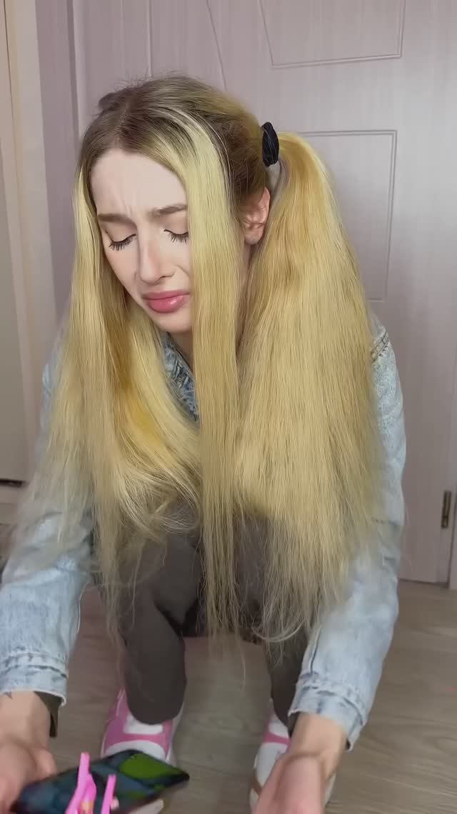 Мой кот подарил мне новый телефон! кот кошки