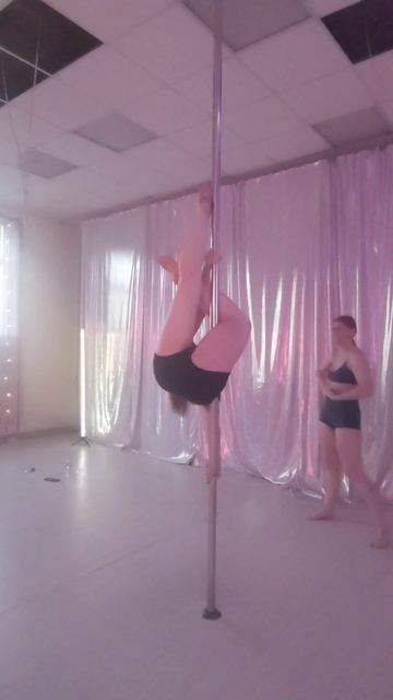 обожаю это вид спорта. вайб атмосфера! в самое сердечко. 
режимспорт спорт танцынапилоне полдан