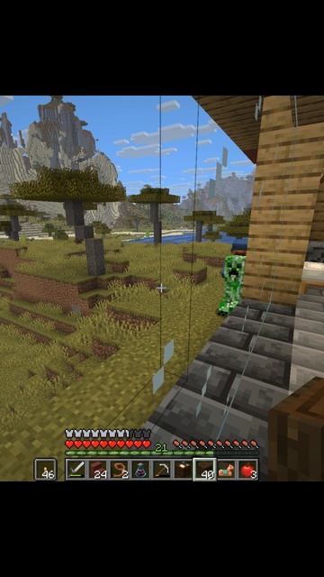 Торговец обнимается с Крипером   #minecraft #майнкрафт #майнкрафтвыживание