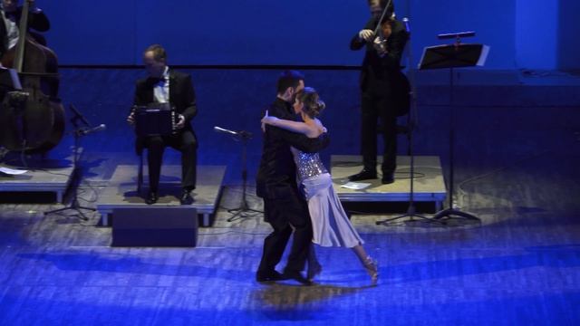 Javier Rodriguez - Noelia Barsi - Solo Tango orquesta  
