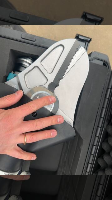 Озбзор ножниц гидравлически ПНГ-80 и зарядной станции для ГАСИ HighProp