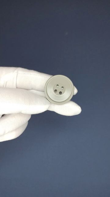 Пуговицы светло-серые (р-р № 48), Артикул 05641