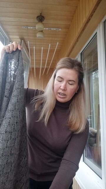 Паутинка из козьего пуха.