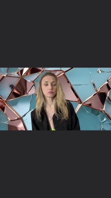 у него появилась другая