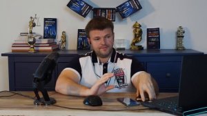 Должник из Узбекистана общается с звонорями.