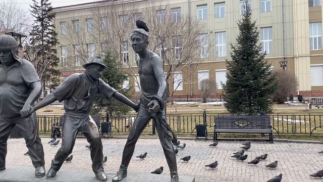 ПРИЕХАЛИ В ГОРОД ИРКУТСК/ ВКУСНАЯ ЕДА/НЕБОЛЬШОЙ ОБЗОР ПО СТАРИННОМУ ГОРОДУ