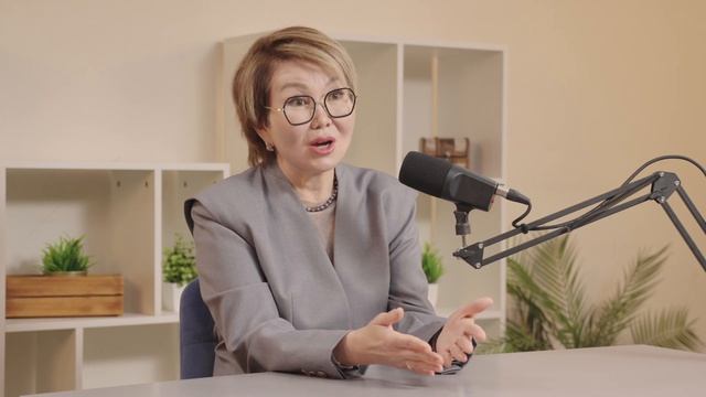 Со среднем образованием специалисты делают инъекции в лицо