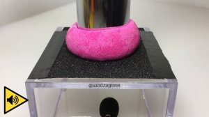 Очень приятное ASMR 227: Падение и сжимание кинетического песка