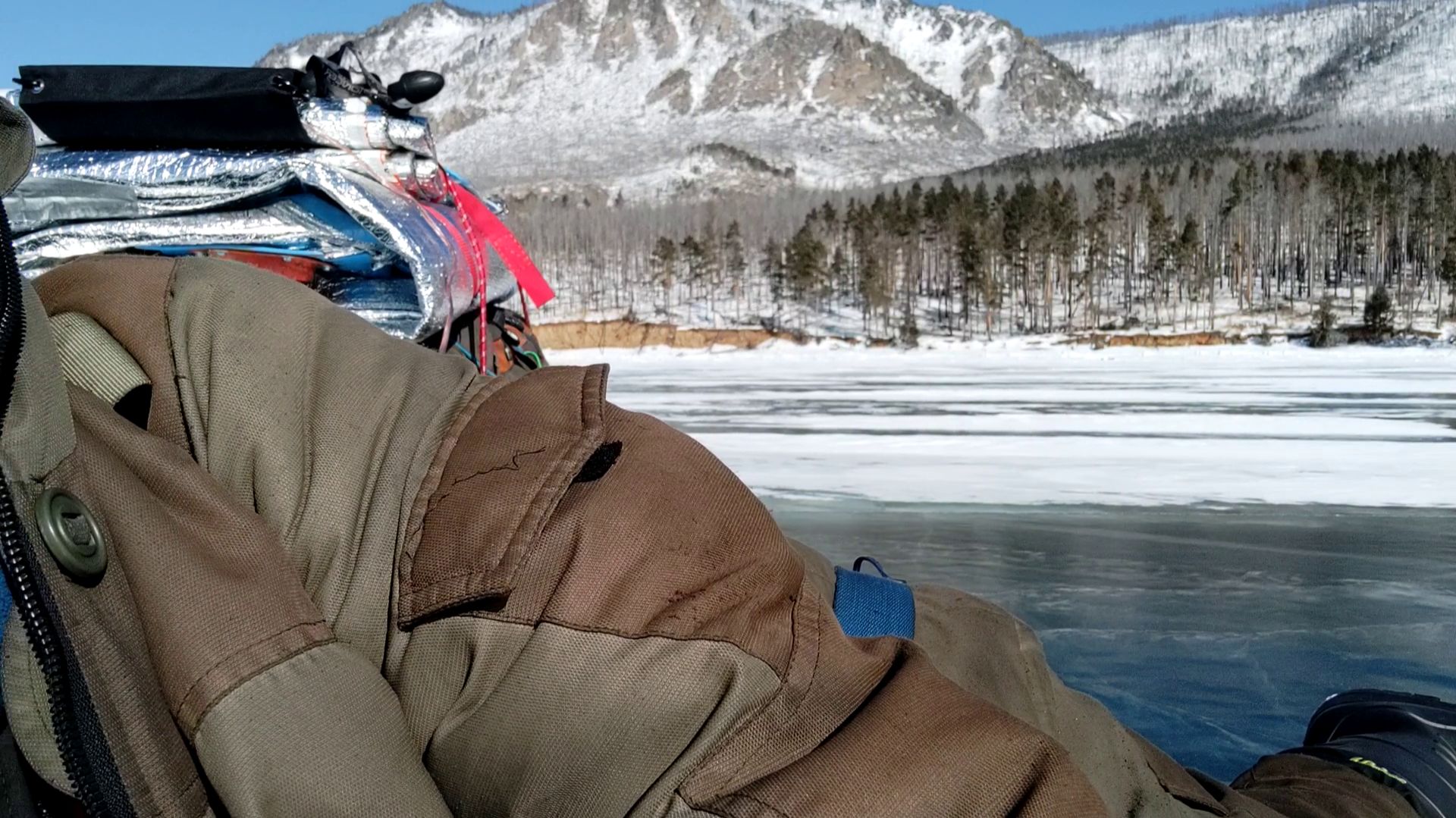 Дайджест новостей - 6. Байкальский лёд на сотни километров