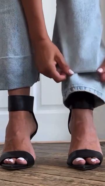 Ты неправильно подворачиваешь джинсы